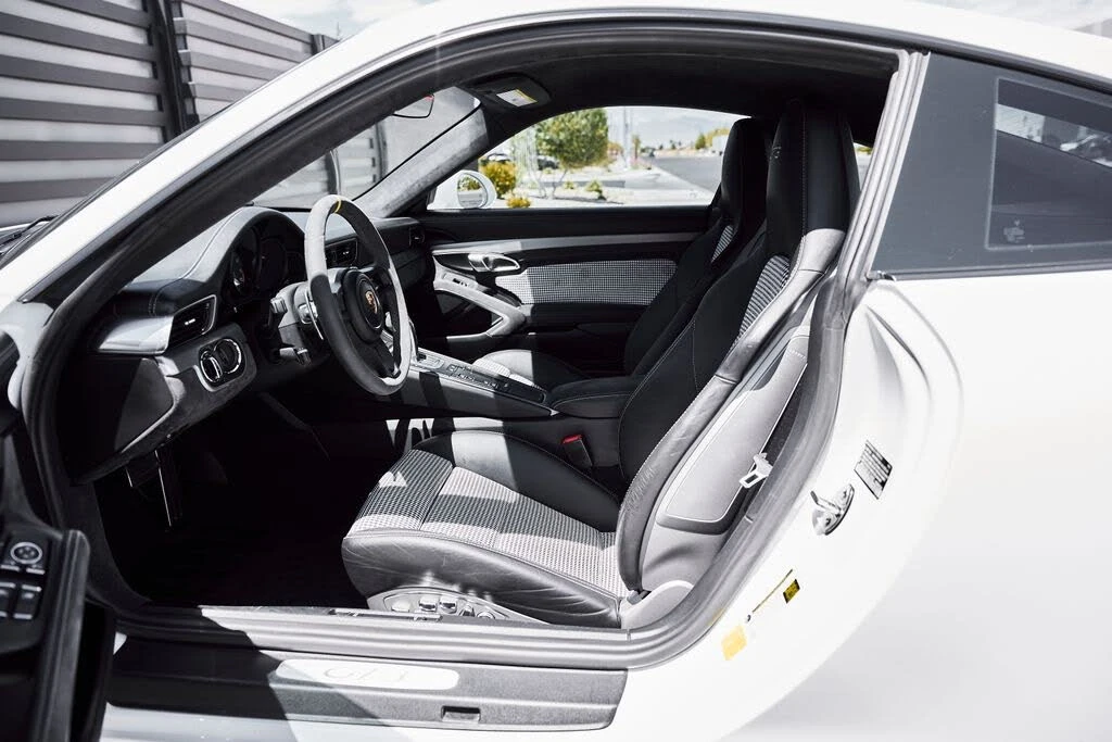 2018 Porsche 991 GT3 - Image 29 of 31