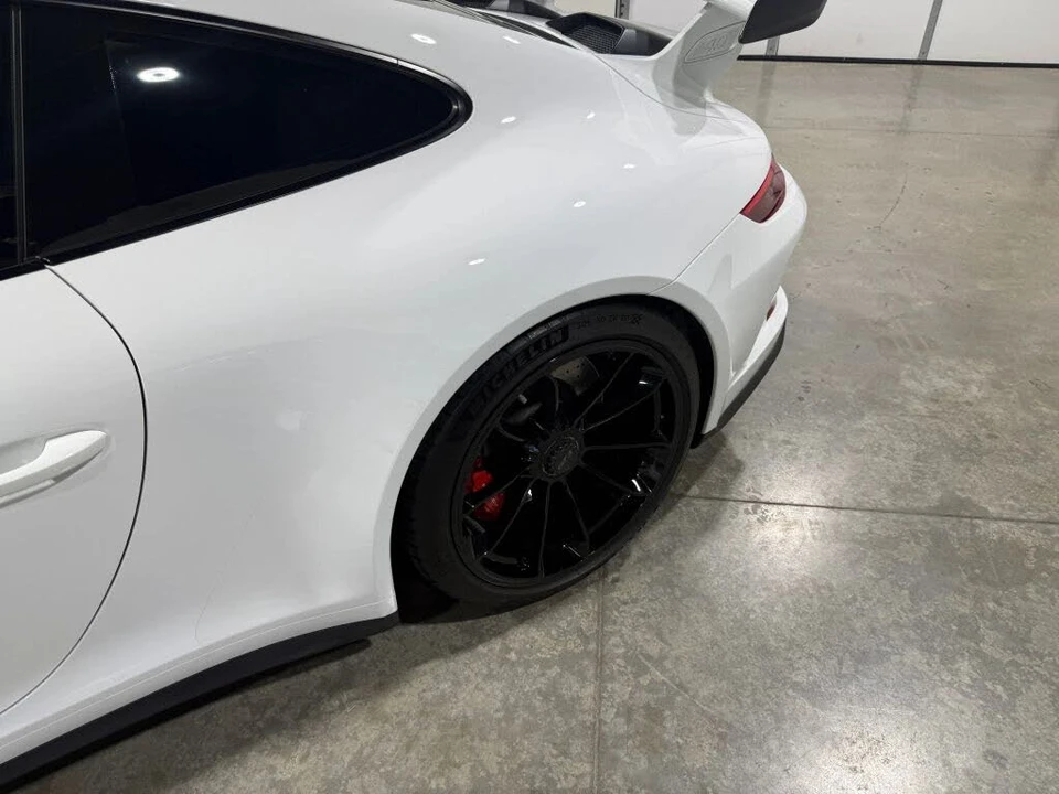 2018 Porsche 991 GT3 - Image 27 of 31