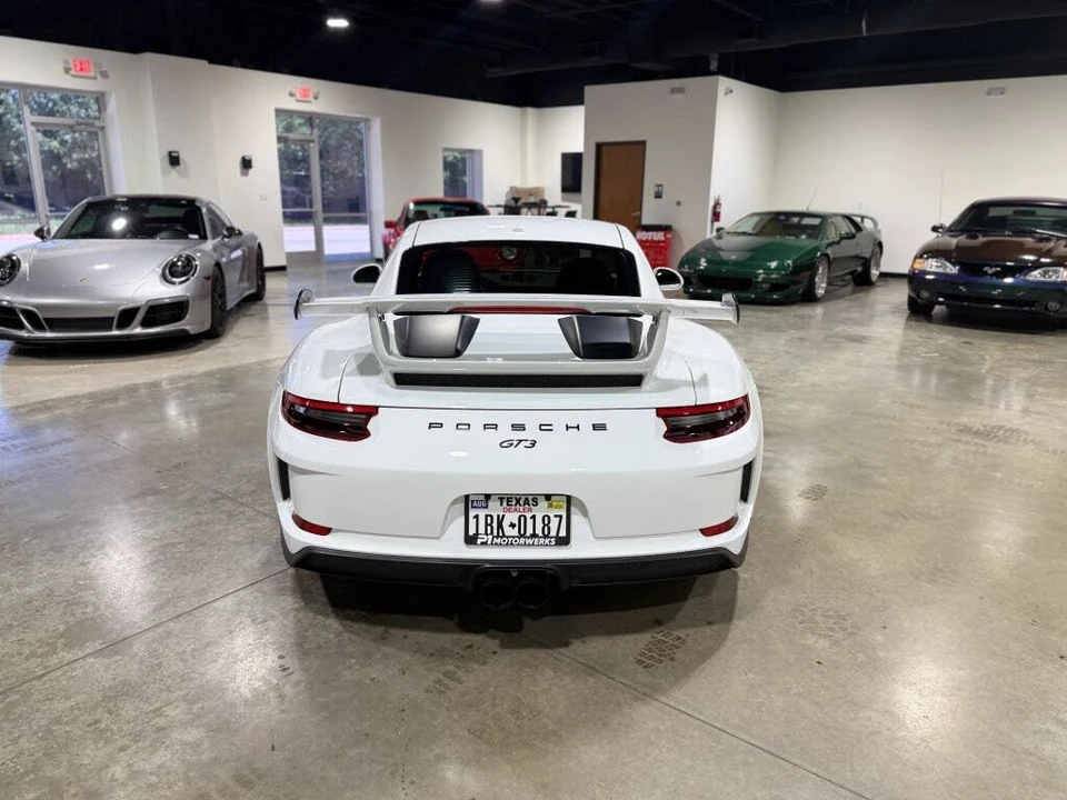 2018 Porsche 991 GT3 - Image 13 of 31