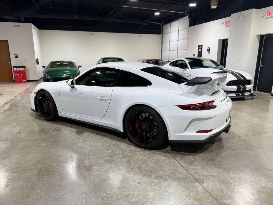 2018 Porsche 991 GT3 - Image 15 of 31
