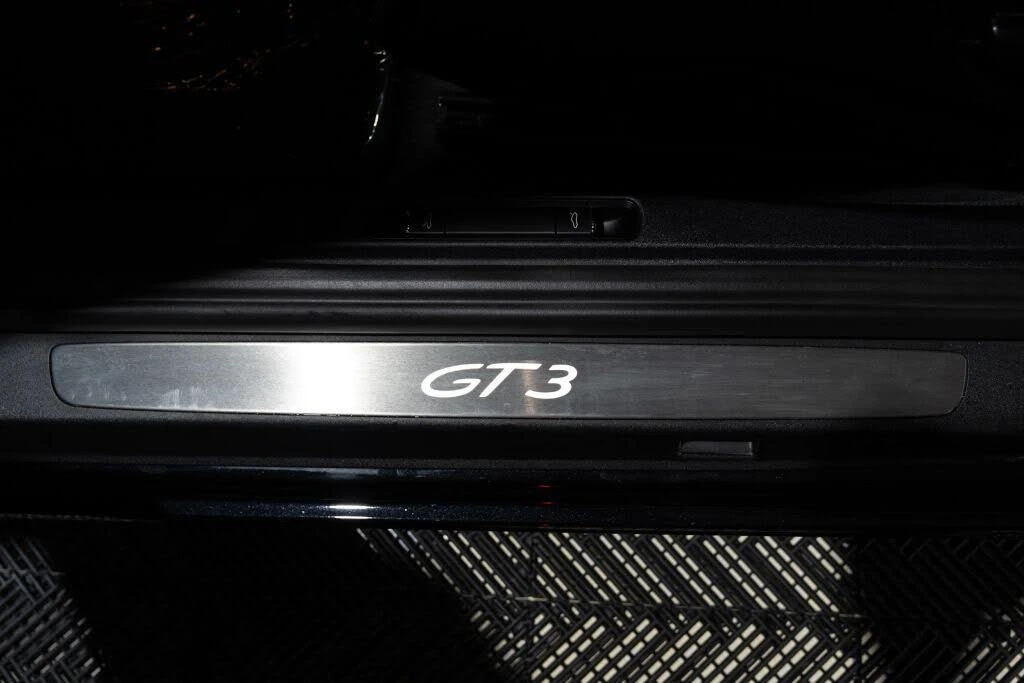 2018 Porsche 991 GT3 - Image 21 of 31