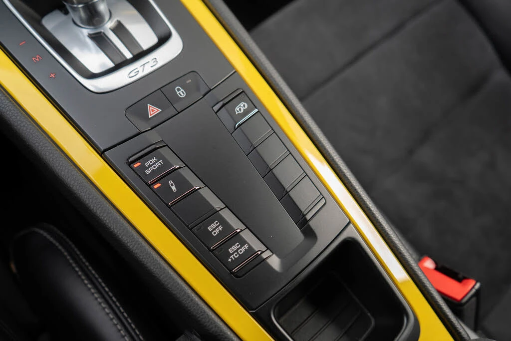 2018 Porsche 991 GT3 - Image 25 of 31