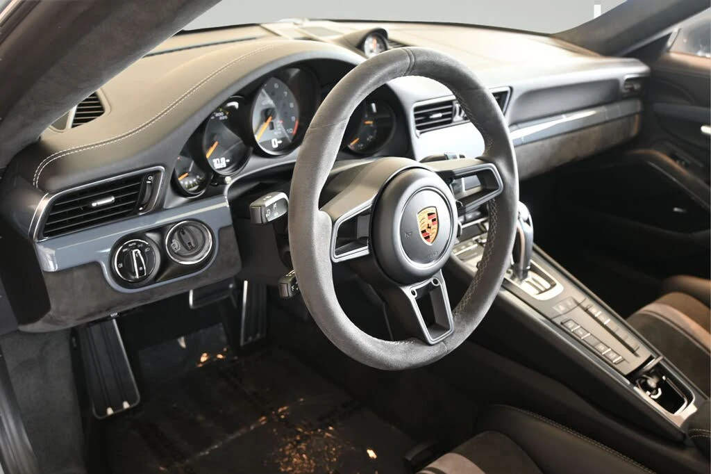 2018 Porsche 991 GT3 - Image 4 of 31