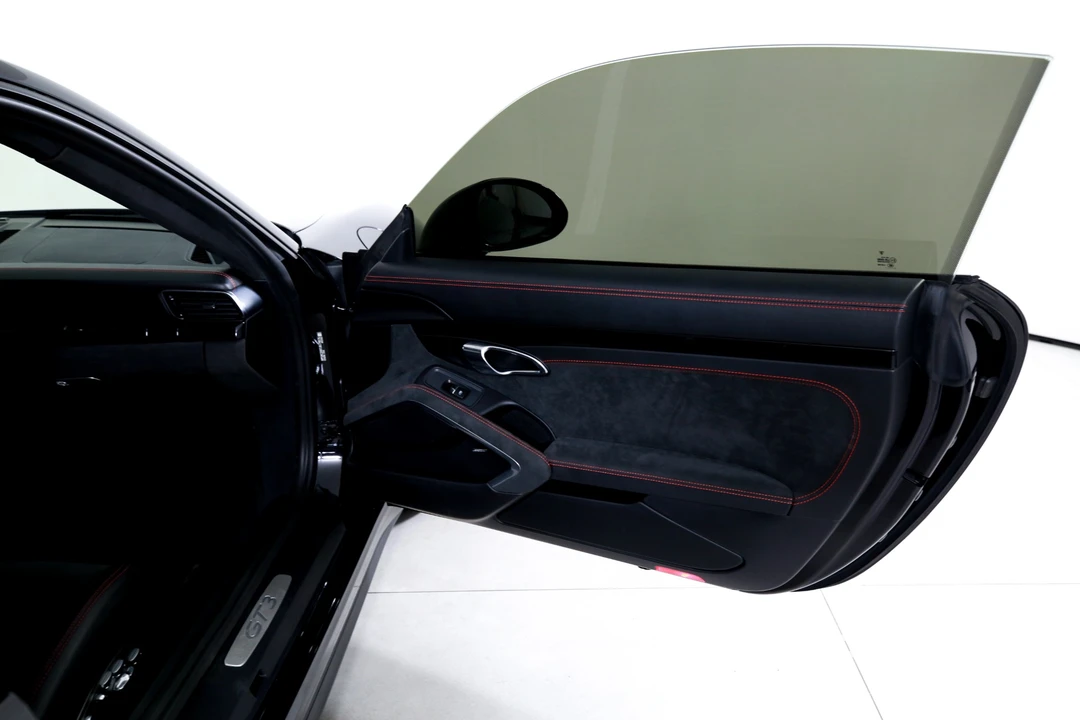 2018 Porsche 991 GT3 - Image 18 of 31