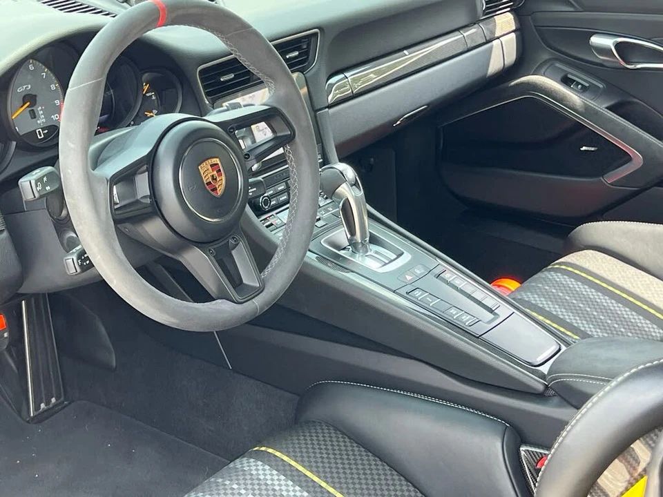 2018 Porsche 991 GT3 - Image 4 of 31