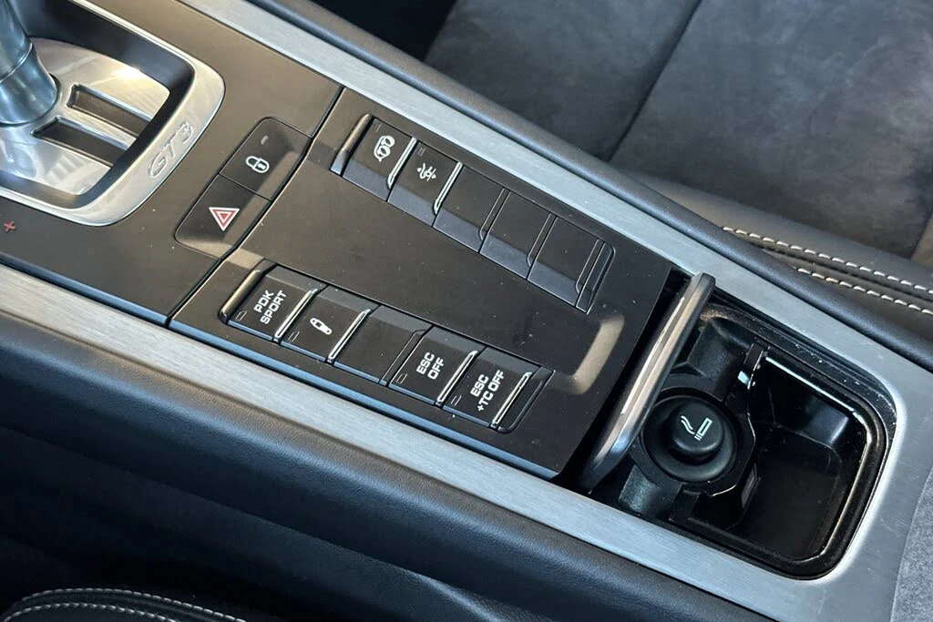 2018 Porsche 991 GT3 - Image 24 of 31