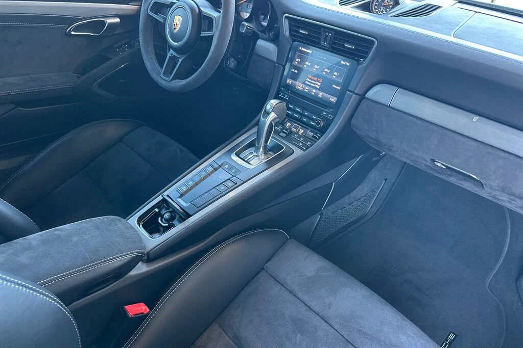 2018 Porsche 991 GT3 - Image 16 of 31