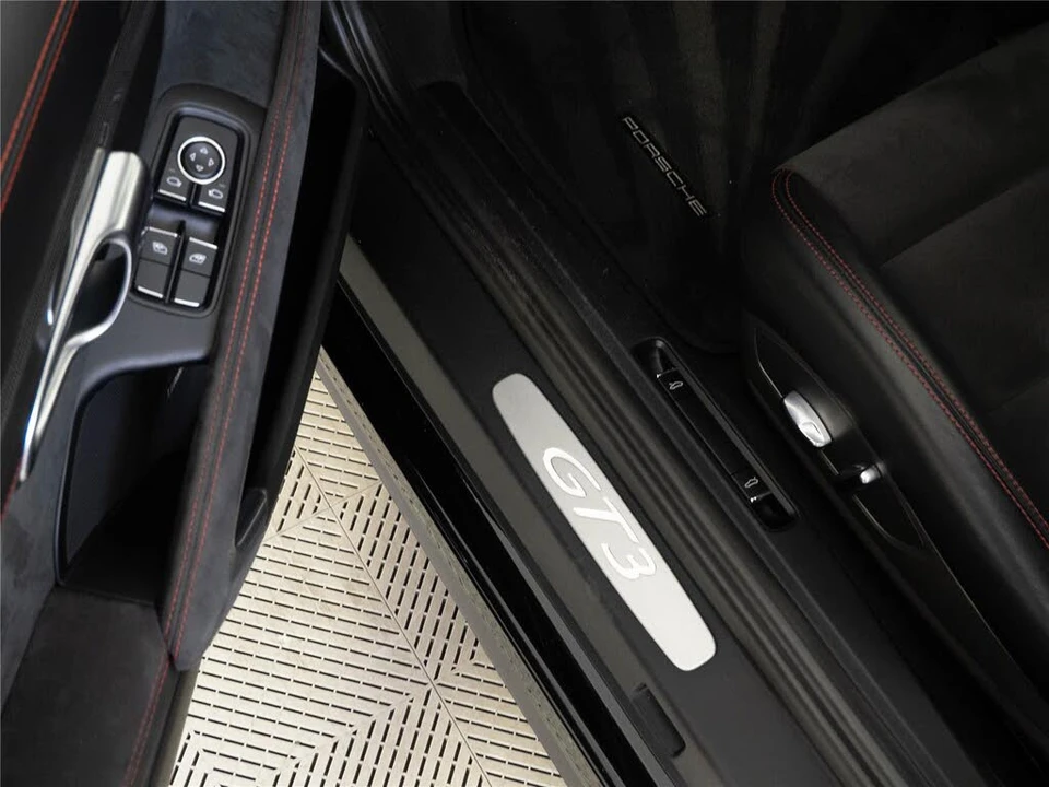 2018 Porsche 991 GT3 - Image 8 of 28