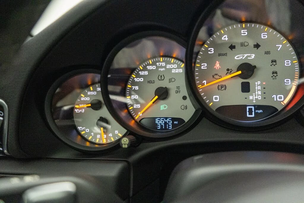 2018 Porsche 991 GT3 - Image 22 of 31