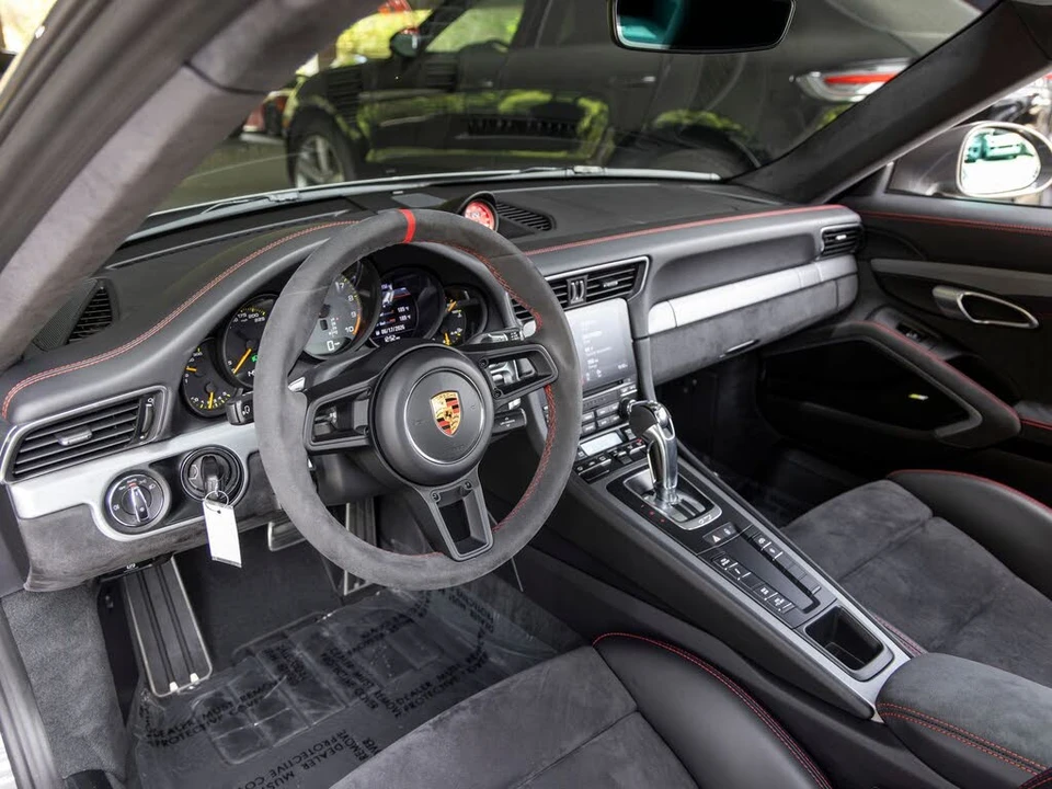 2018 Porsche 991 GT3 - Image 4 of 31