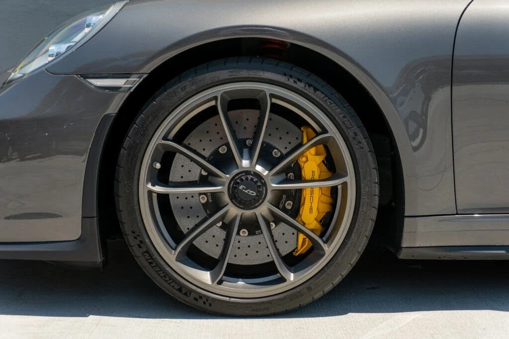 2018 Porsche 991 GT3 - Image 18 of 31