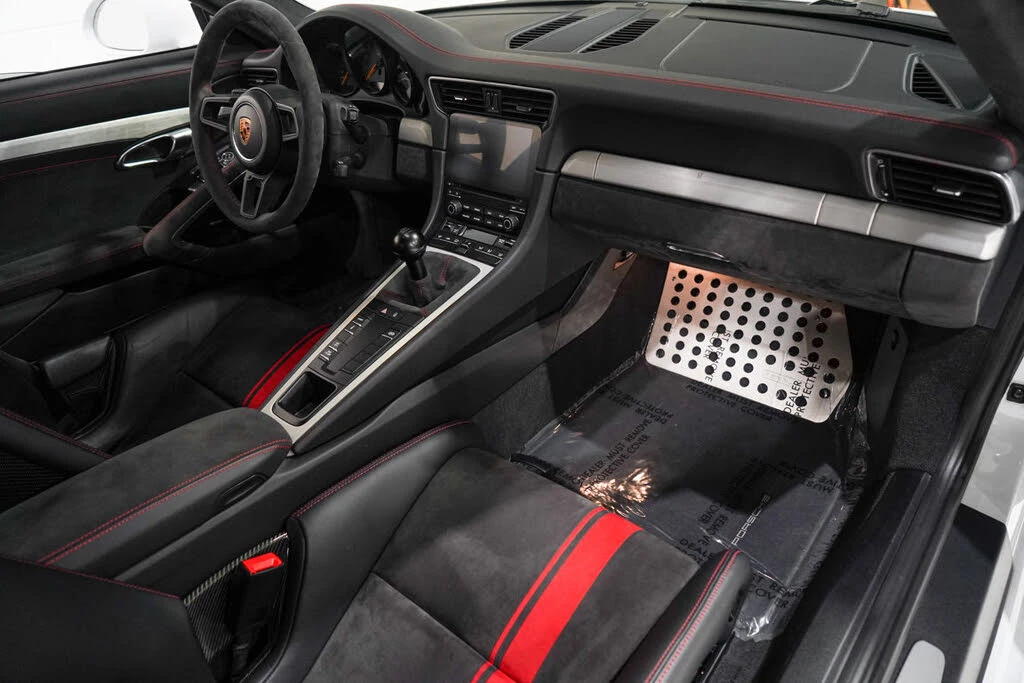 2018 Porsche 991 GT3 - Image 16 of 31