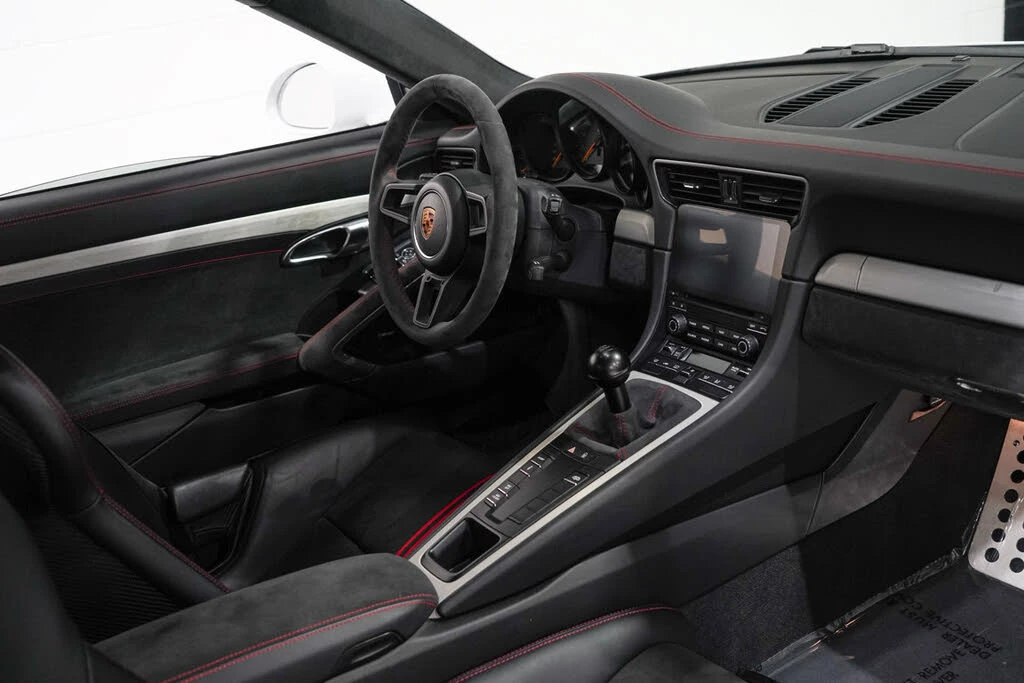 2018 Porsche 991 GT3 - Image 17 of 31