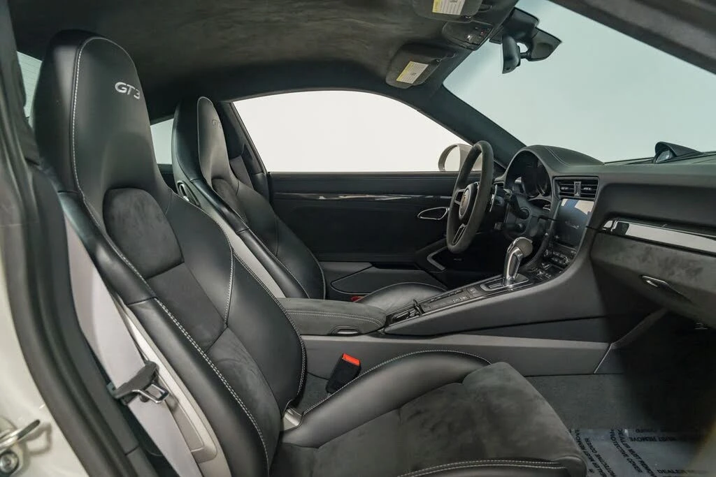 2018 Porsche 991 GT3 - Image 25 of 31