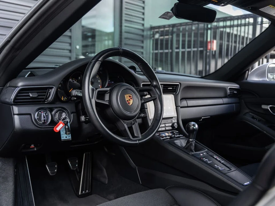 2018 Porsche 991 GT3 - Image 4 of 31