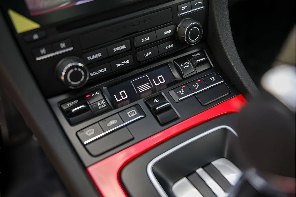 2018 Porsche 991 GT3 - Image 24 of 31