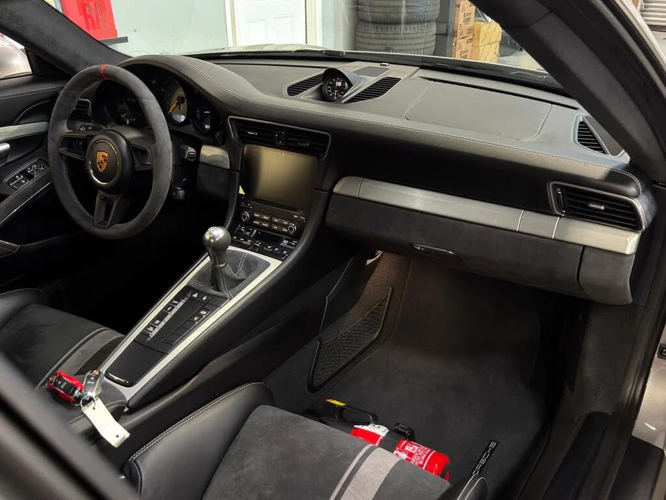 2018 Porsche 991 GT3 - Image 18 of 27