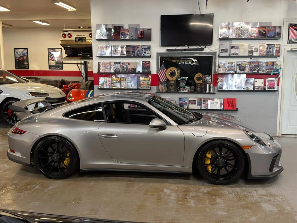 2018 Porsche 991 GT3 - Image 5 of 27
