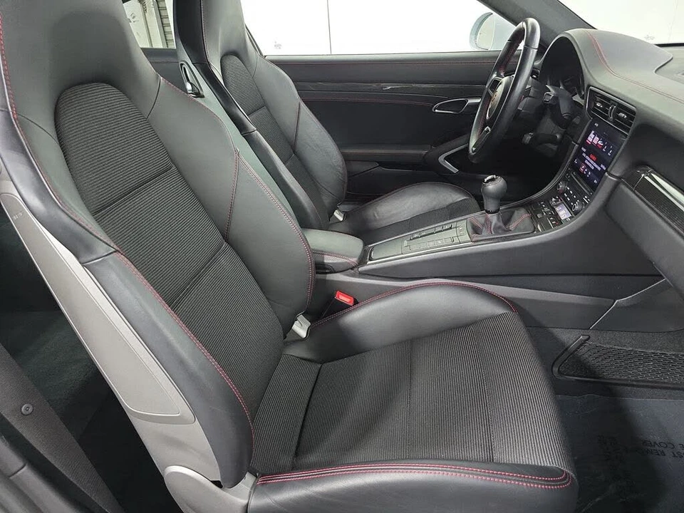 2018 Porsche 991 GT3 - Image 27 of 30