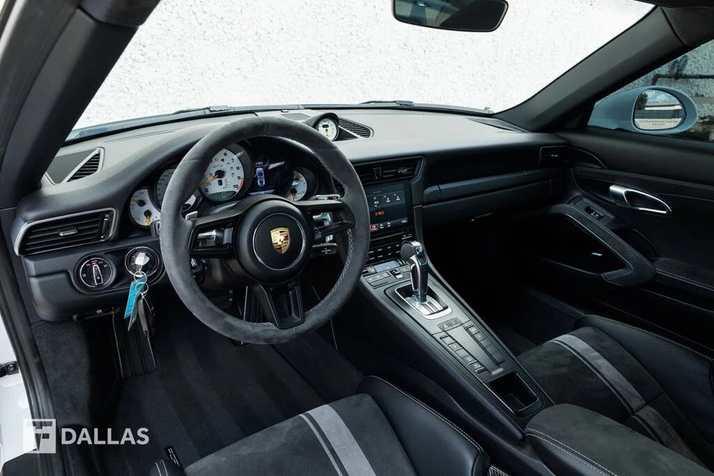 2018 Porsche 991 GT3 - Image 25 of 31