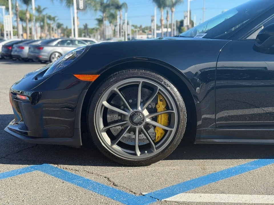2018 Porsche 991 GT3 - Image 9 of 18