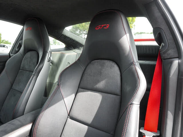 2018 Porsche 991 GT3 - Image 16 of 31