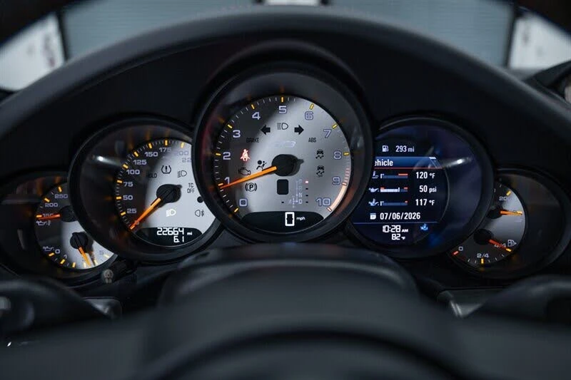 2018 Porsche 991 GT3 - Image 17 of 31