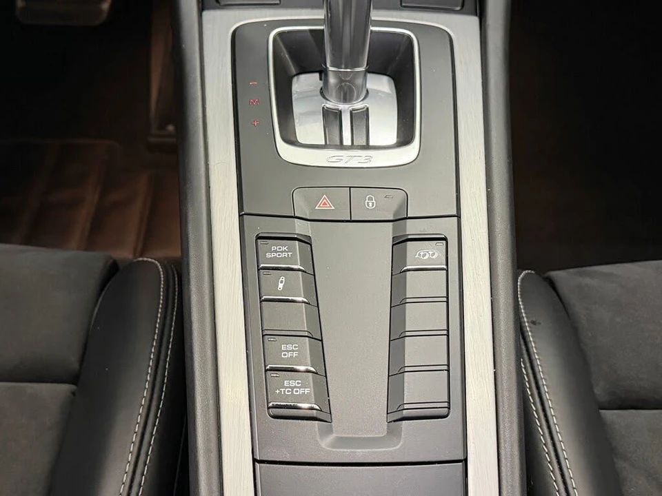 2018 Porsche 991 GT3 - Image 17 of 31