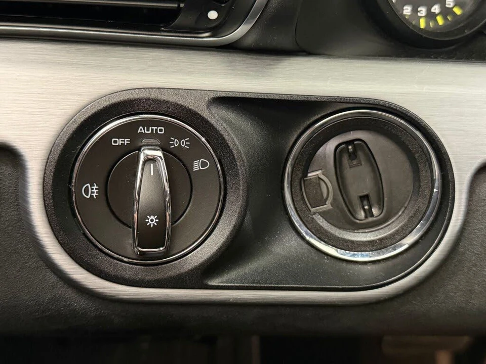 2018 Porsche 991 GT3 - Image 18 of 31