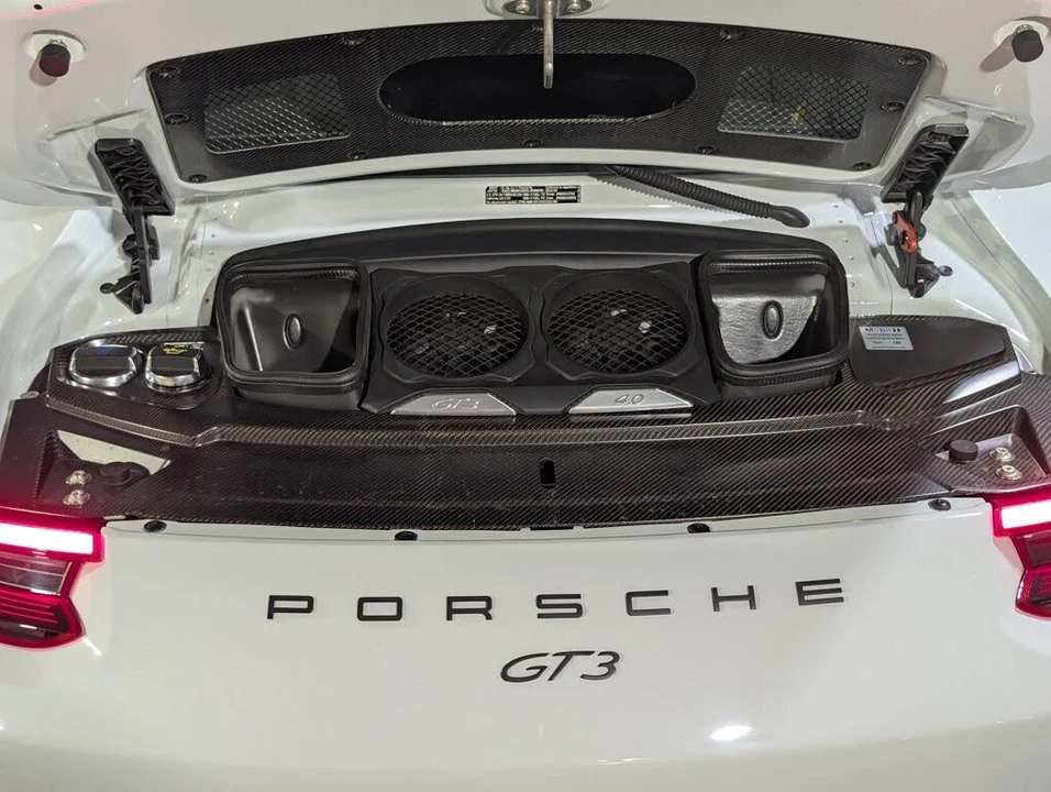 2018 Porsche 991 GT3 - Image 25 of 31