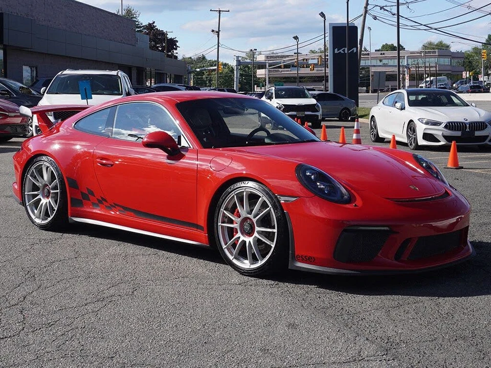 2018 Porsche 991 GT3 - Image 2 of 31