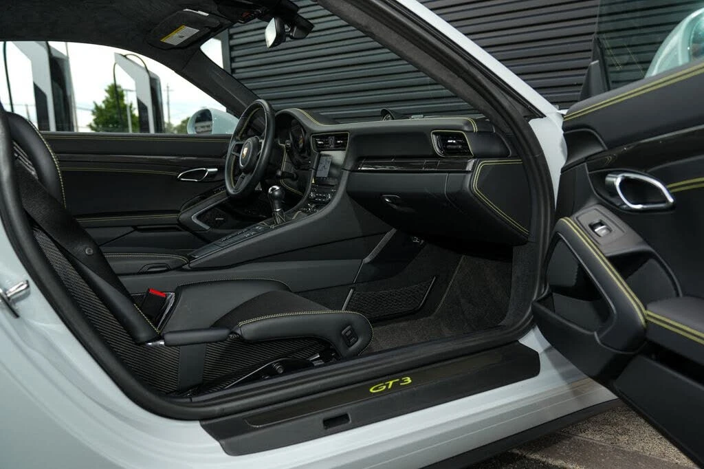 2018 Porsche 991 GT3 - Image 29 of 31