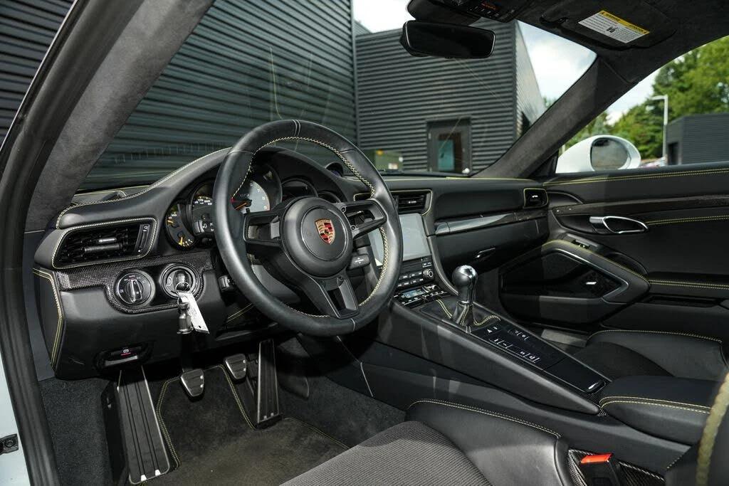 2018 Porsche 991 GT3 - Image 4 of 31