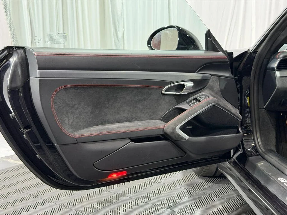 2018 Porsche 991 GT3 - Image 18 of 31