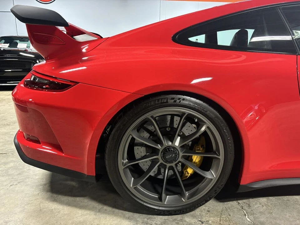 2018 Porsche 991 GT3 - Image 24 of 31