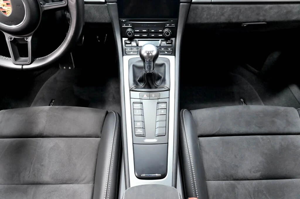 2018 Porsche 991 GT3 - Image 27 of 31