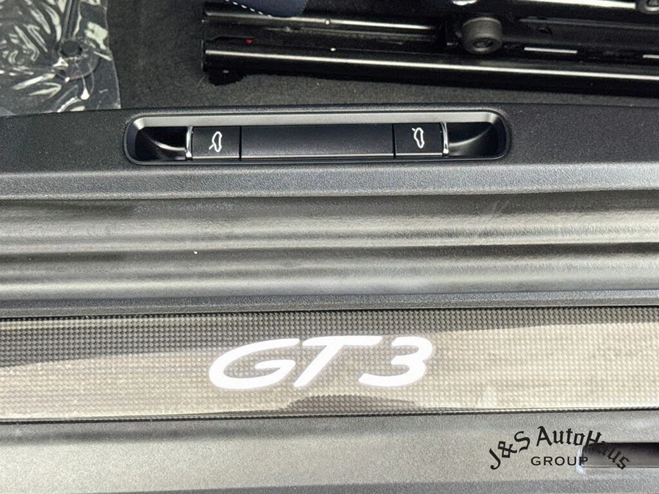 2018 Porsche 991 GT3 - Image 27 of 31