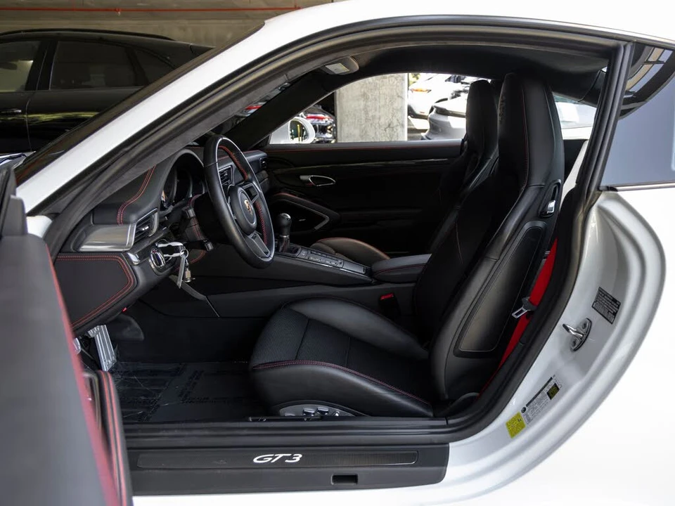 2018 Porsche 991 GT3 - Image 26 of 31