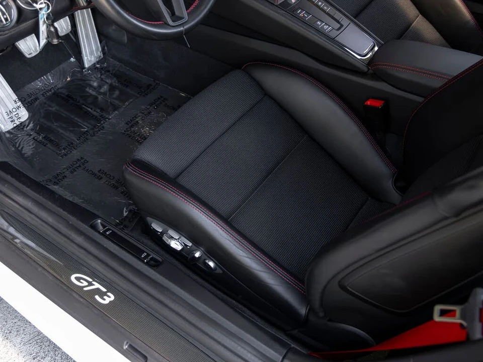 2018 Porsche 991 GT3 - Image 28 of 31