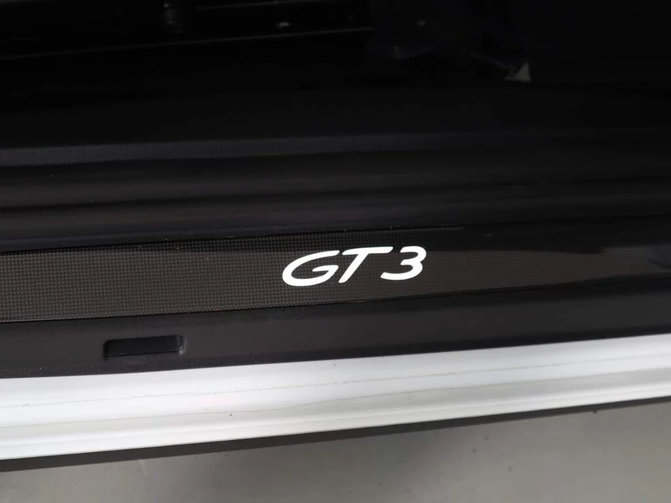 2018 Porsche 991 GT3 - Image 21 of 27