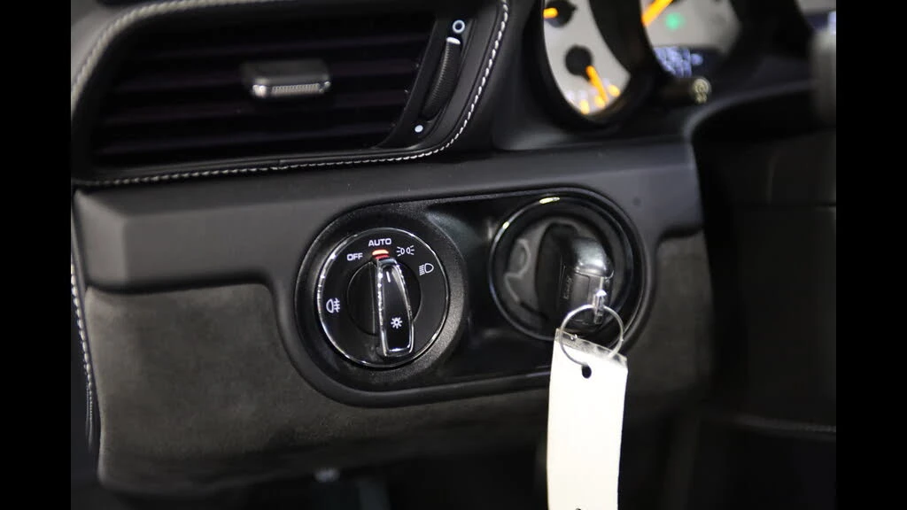 2018 Porsche 991 GT3 - Image 18 of 31