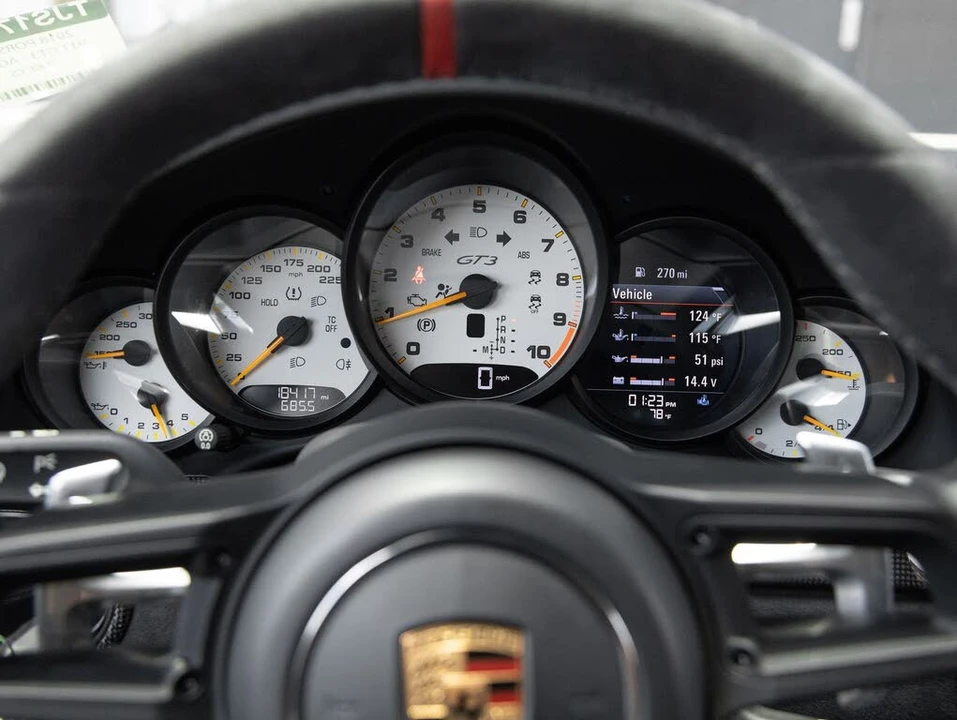 2018 Porsche 991 GT3 - Image 14 of 31