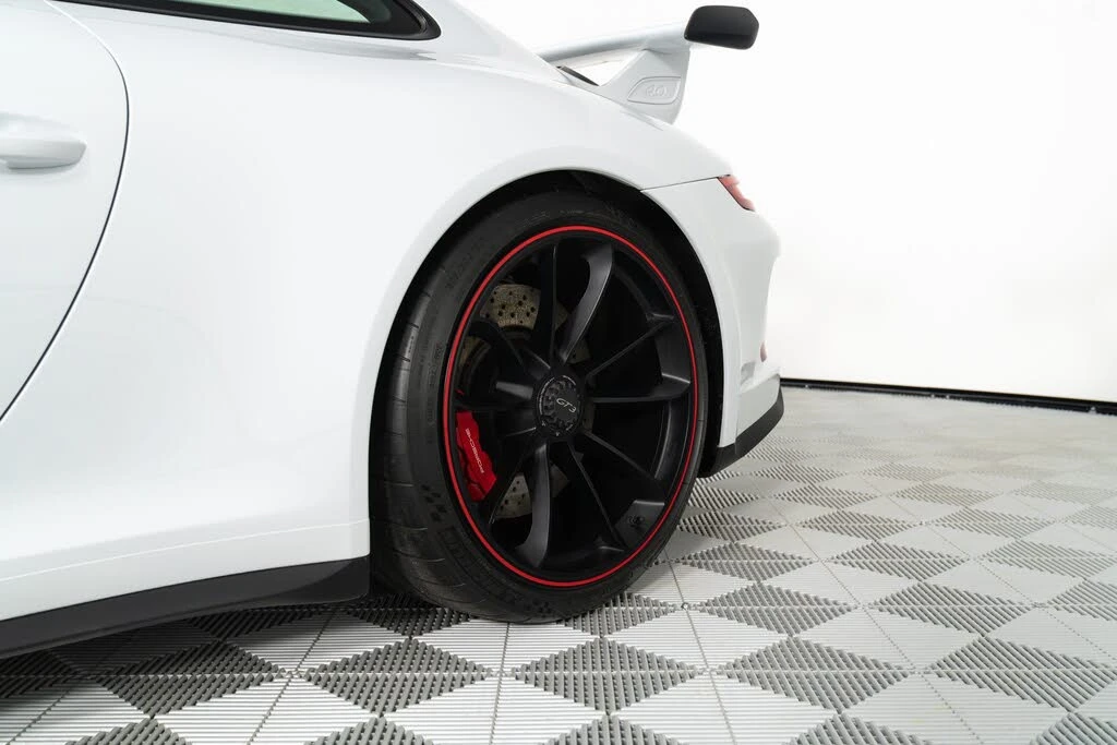 2018 Porsche 991 GT3 - Image 24 of 31