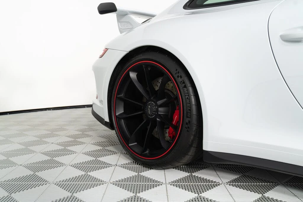 2018 Porsche 991 GT3 - Image 28 of 31