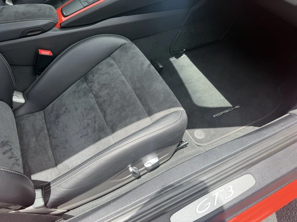 2018 Porsche 991 GT3 - Image 17 of 26