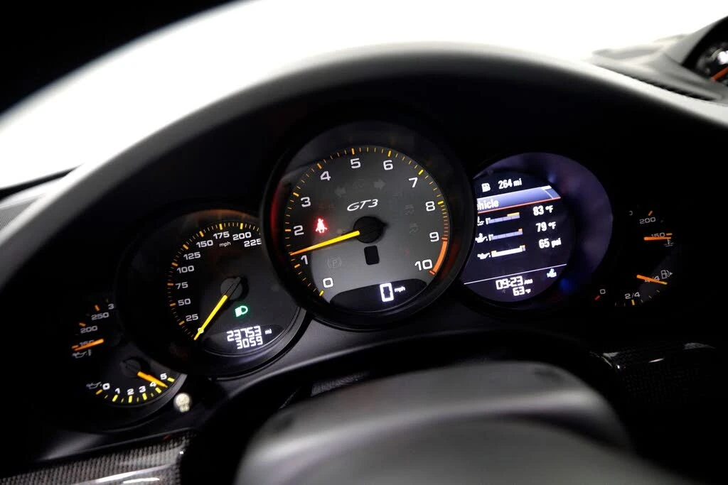 2018 Porsche 991 GT3 - Image 15 of 31
