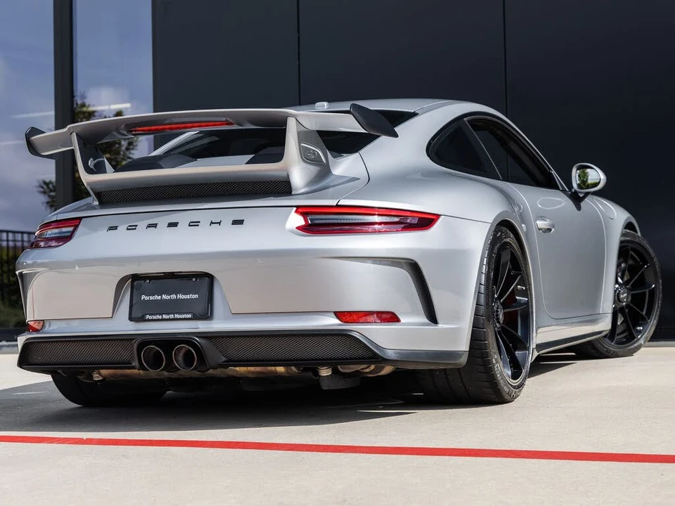 2018 Porsche 991 GT3 - Image 12 of 31