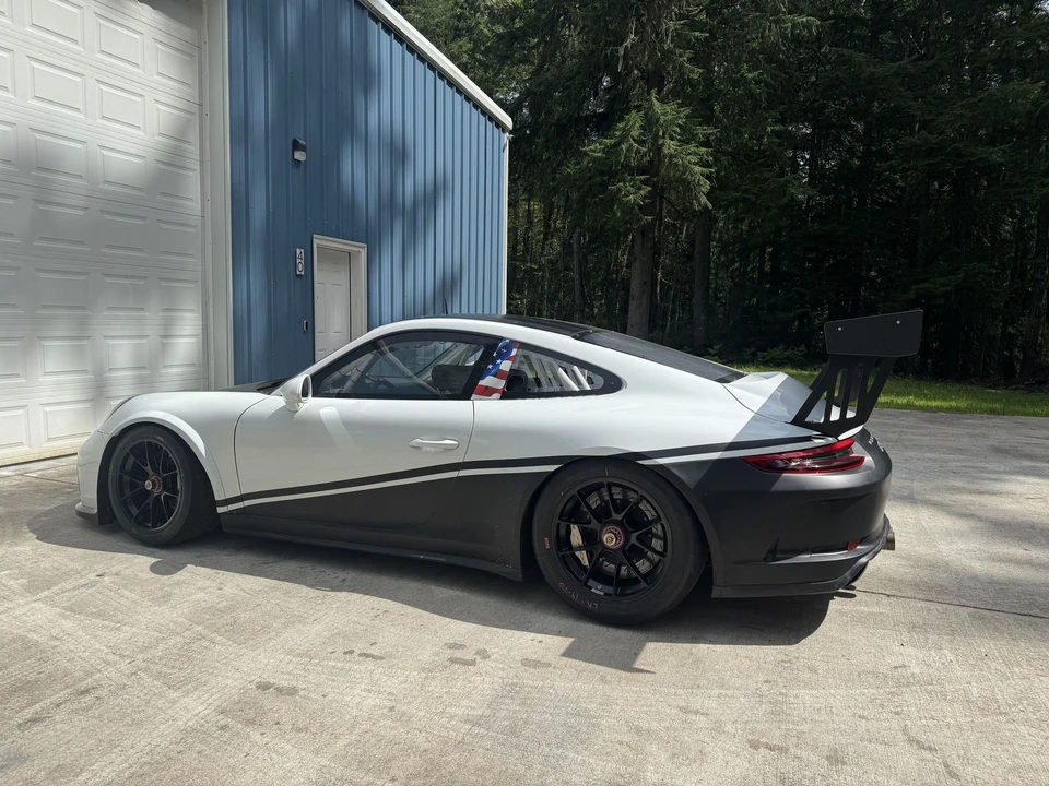 2018 Porsche 991 GT3 - Image 4 of 31