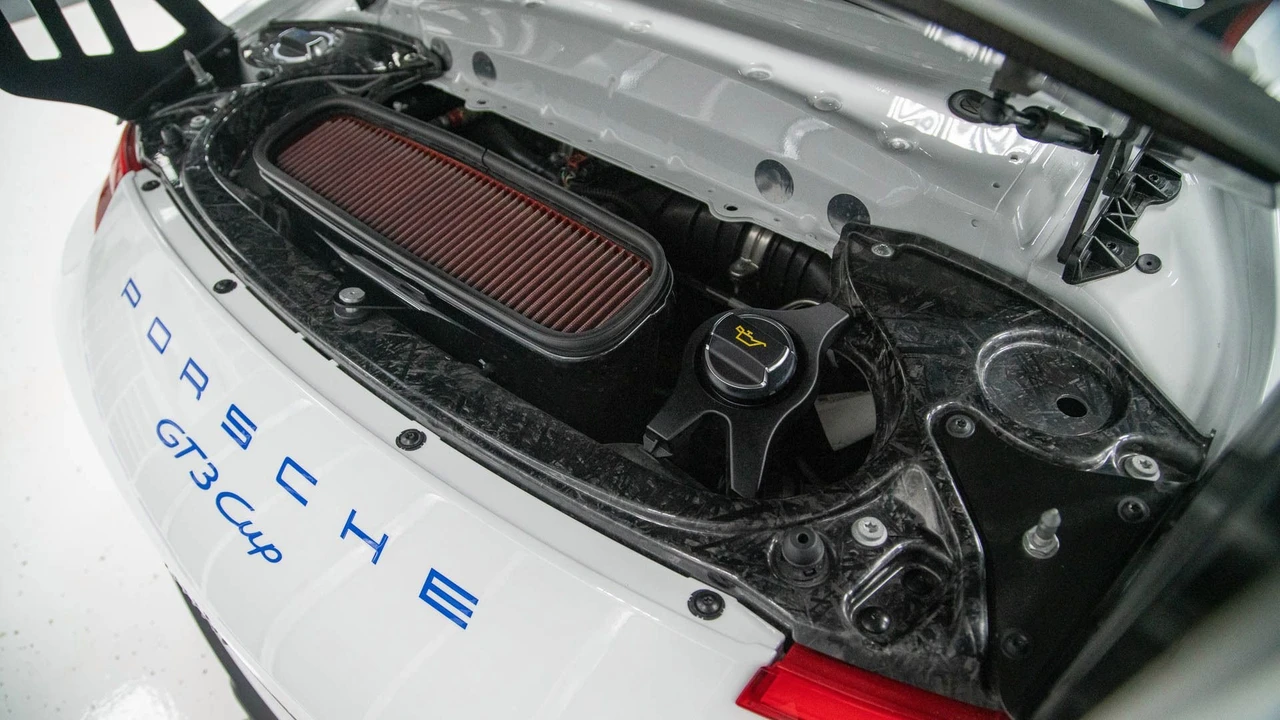 2018 Porsche 991 GT3 - Image 13 of 31