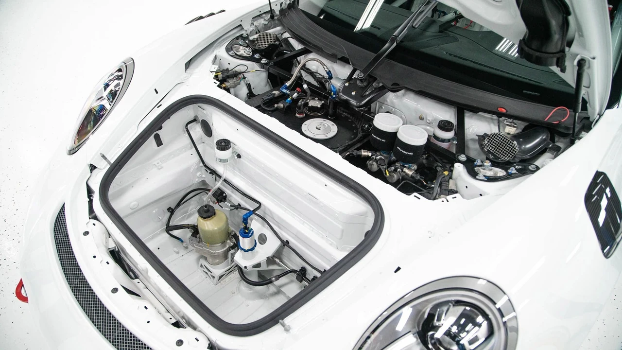 2018 Porsche 991 GT3 - Image 16 of 31